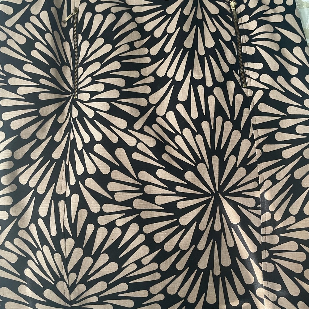 Talbots Black and Cream Floral Pencil Skirt